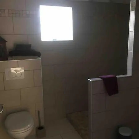 De Sauveterre Petit Dejeuner Compris *