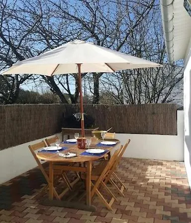 De Sauveterre Petit Dejeuner Compris Holiday home *