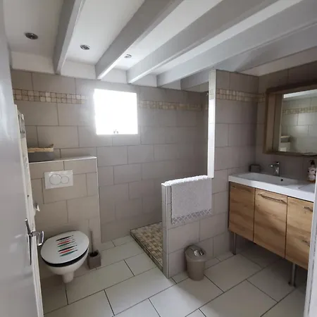 De Sauveterre Petit Dejeuner Compris Holiday home *