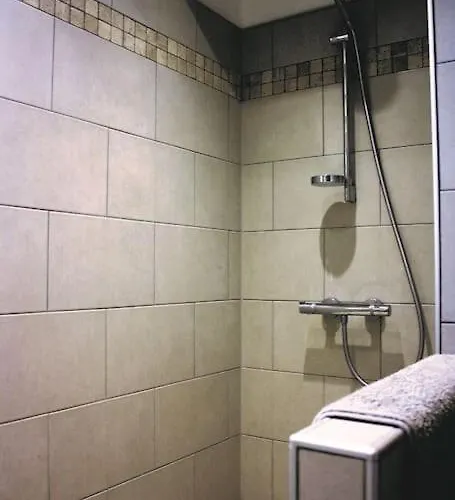 펜션 De Sauveterre Petit Dejeuner Compris *