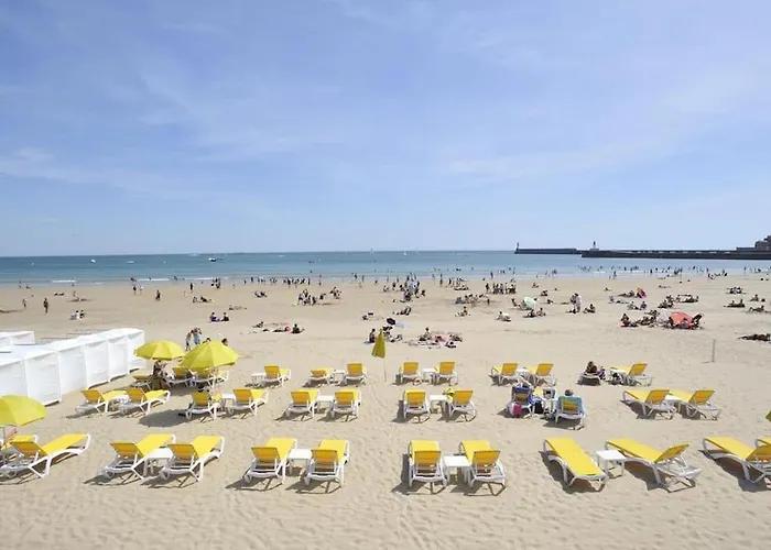 De Sauveterre Petit Dejeuner Compris 펜션 *