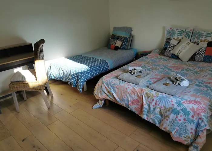 펜션 De Sauveterre Petit Dejeuner Compris